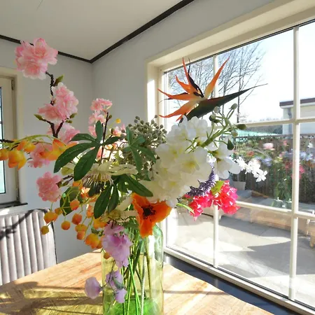 Ferienhaus Lovely In With Bubble Bath