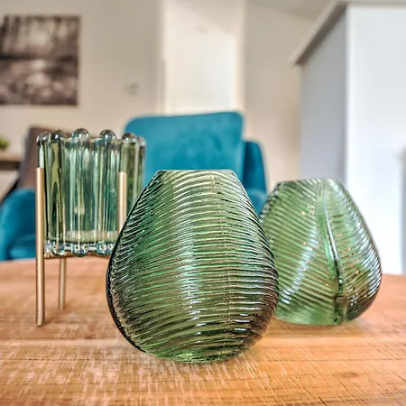 Lovely In With Bubble Bath מלון 4*