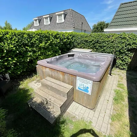 Ferienhaus Lovely In With Bubble Bath