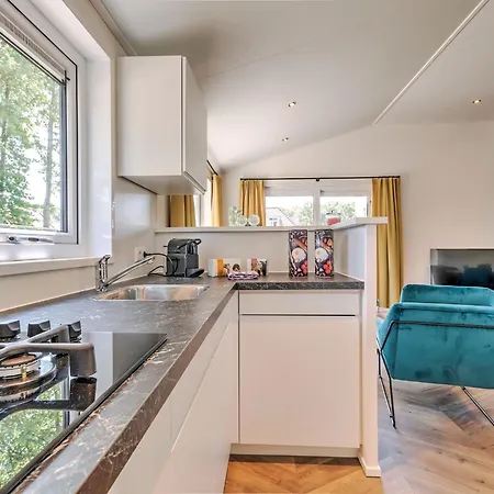 Lovely In With Bubble Bath Ferienhaus *