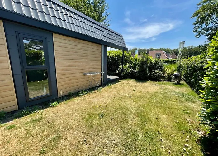 Hotel Lovely In With Bubble Bath