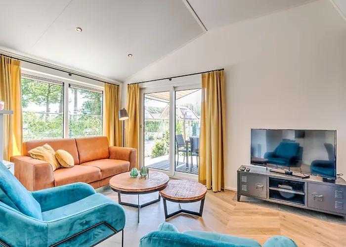 Lovely In With Bubble Bath Hotel 4*