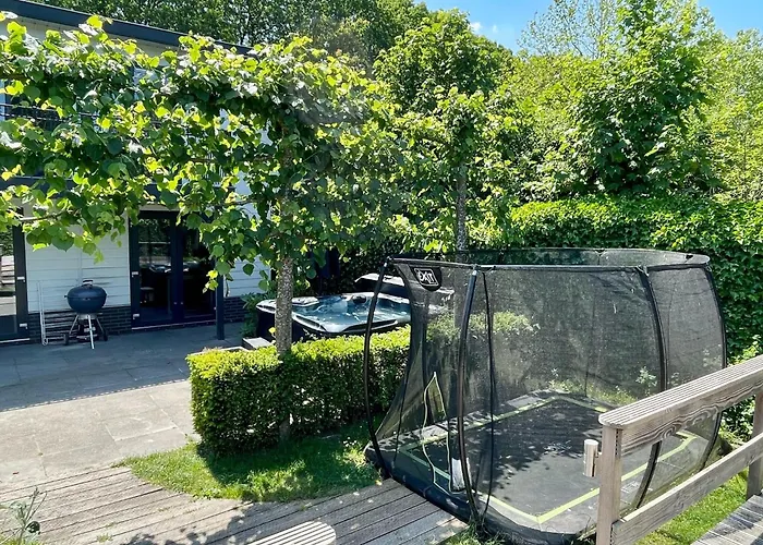 Hotel Lovely In With Bubble Bath Kaatsheuvel