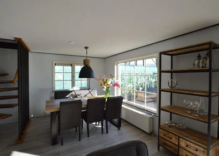 Lovely In With Bubble Bath Hotel Kaatsheuvel