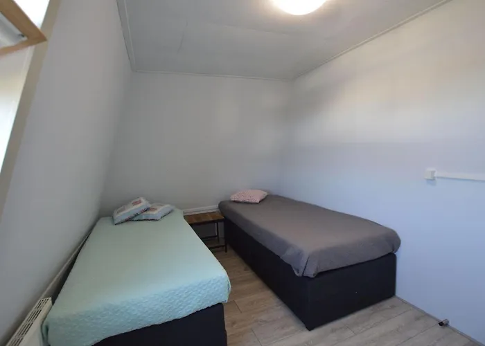 Lovely In With Bubble Bath Hotel