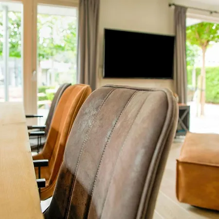 فندق Lovely In With Bubble Bath كاتْسهوفيل