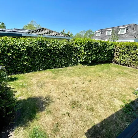 Lovely In With Bubble Bath 4*