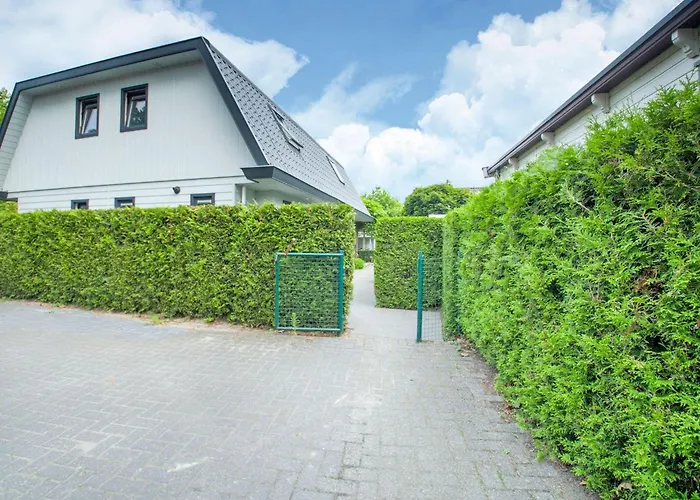 Hotel Lovely In With Bubble Bath Kaatsheuvel
