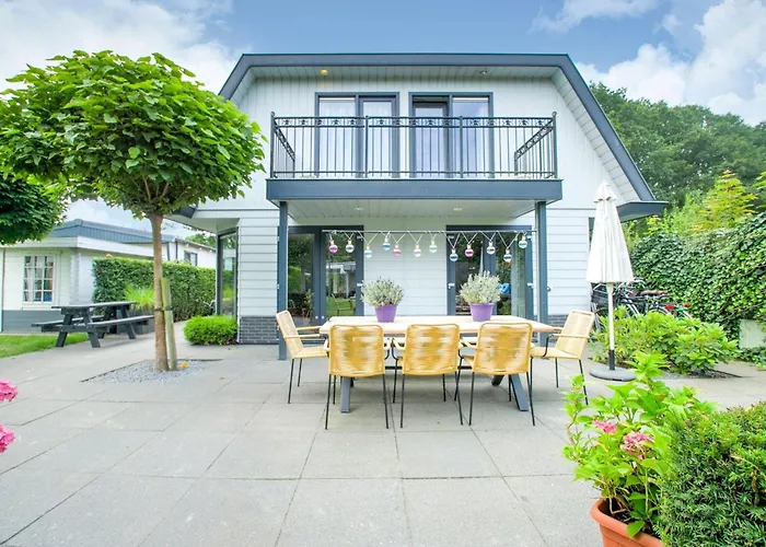 Lovely In With Bubble Bath 4* Kaatsheuvel