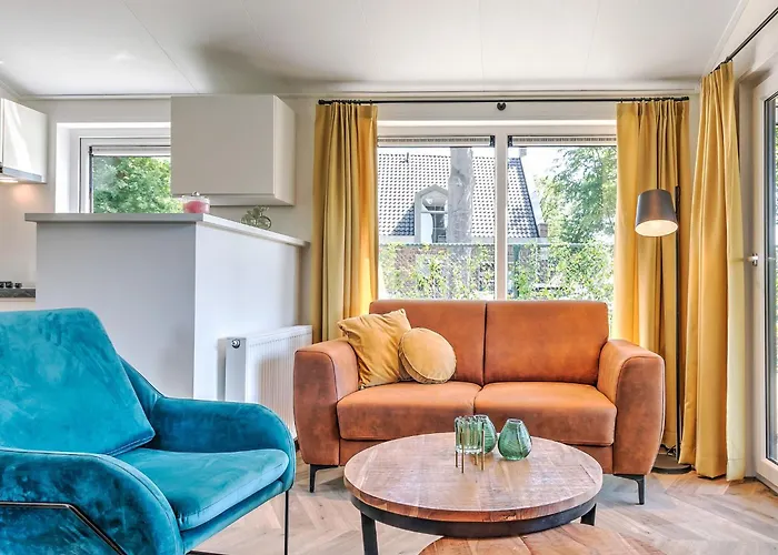 Lovely In With Bubble Bath Hotel