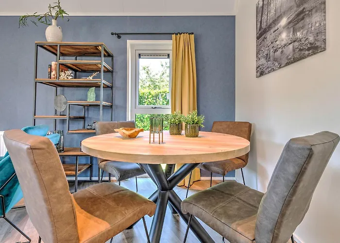 Lovely In With Bubble Bath Hotel Kaatsheuvel