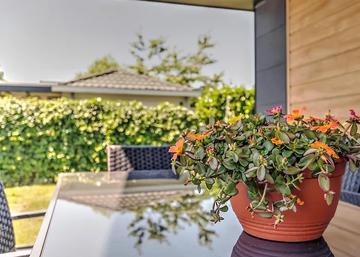 Lovely In With Bubble Bath 4*